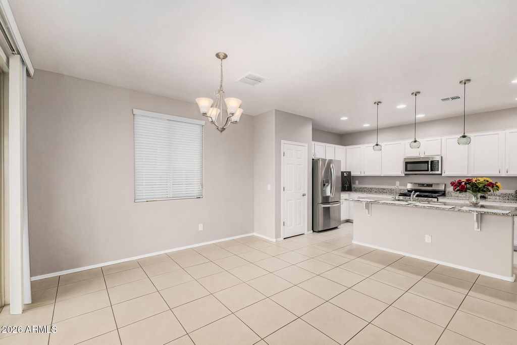 Image 12 of property listing at 4228 W COLES Road, Laveen, AZ 85339