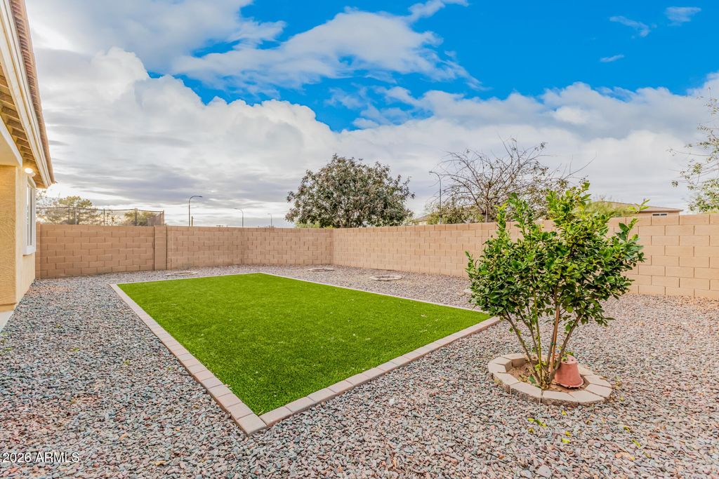 Image 30 of property listing at 4228 W COLES Road, Laveen, AZ 85339