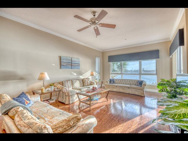 1042 BELLASOL WAY 203, Apollo Beach, FL 33572