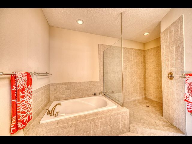 1042 BELLASOL WAY 203, Apollo Beach, FL 33572