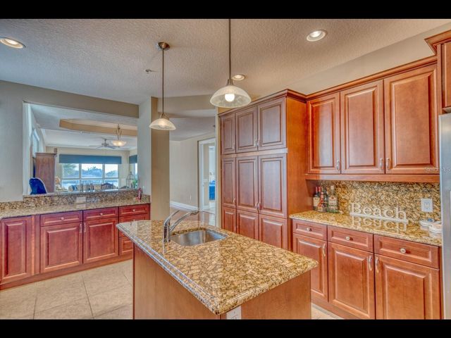 1042 BELLASOL WAY 203, Apollo Beach, FL 33572