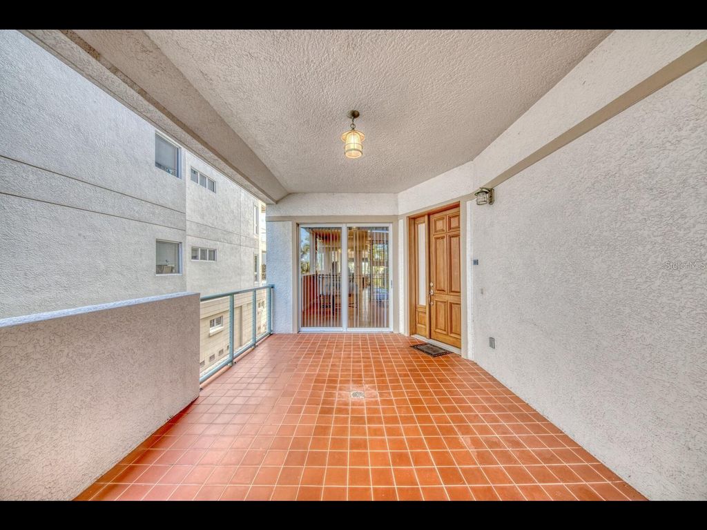 1042 BELLASOL WAY 203, Apollo Beach, FL 33572