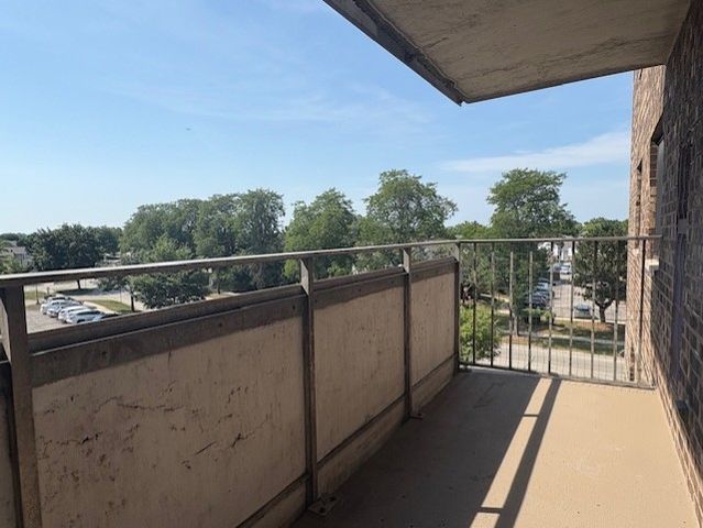 1463 Mercury Drive 408, Schaumburg, IL 60193