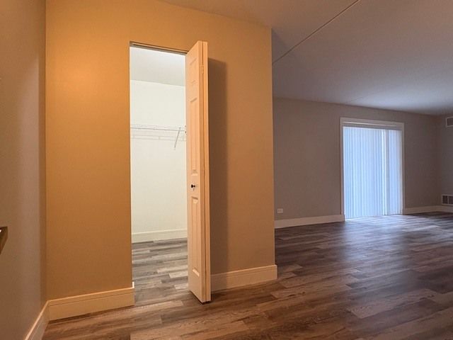 1463 Mercury Drive 408, Schaumburg, IL 60193