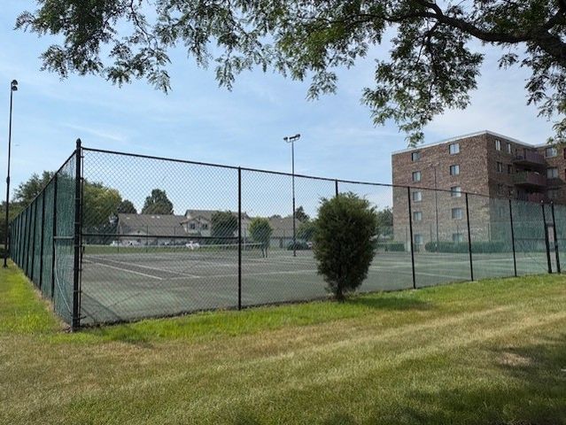 1463 Mercury Drive 408, Schaumburg, IL 60193