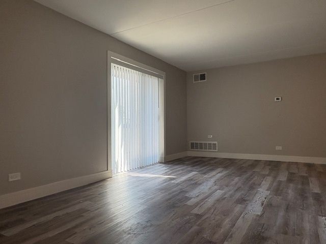 1463 Mercury Drive 408, Schaumburg, IL 60193