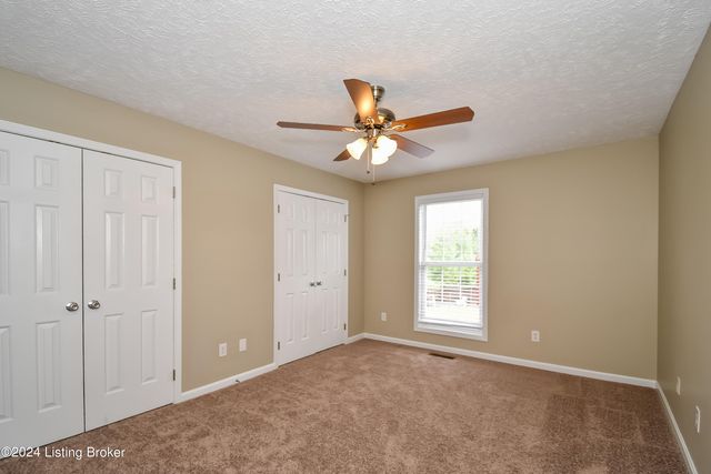 213 Tex Ave, Fairdale, KY 40118