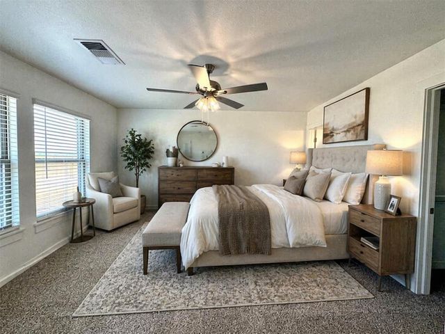3200 Pagoda Pead Drive, Yukon, OK 73099