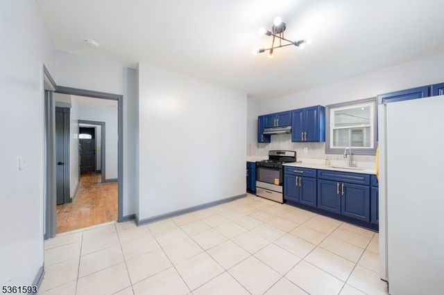 177 E Hazelwood Ave, Rahway City, NJ 07065