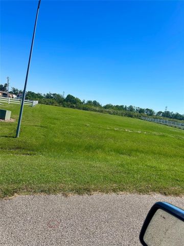 17327 Lake Ridge Circle, Rosharon, TX 77583