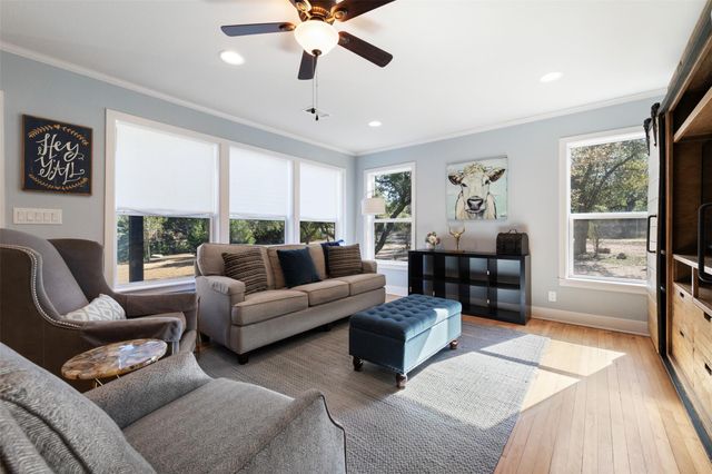 1610 Pace Bend RD N, Spicewood, TX 78669