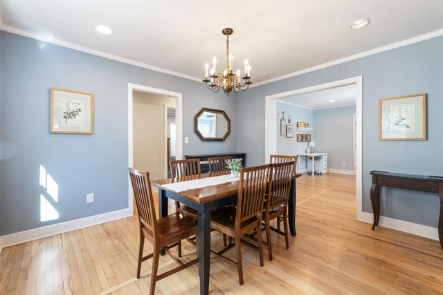 1610 Pace Bend RD N, Spicewood, TX 78669