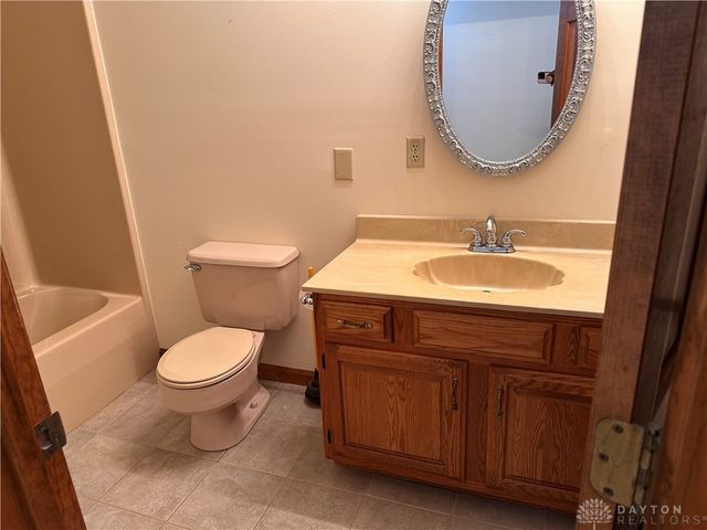 1344 N Regency, Xenia, OH 45385