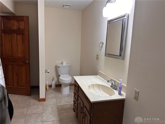 1344 N Regency, Xenia, OH 45385