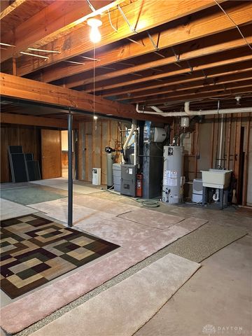 1344 N Regency, Xenia, OH 45385