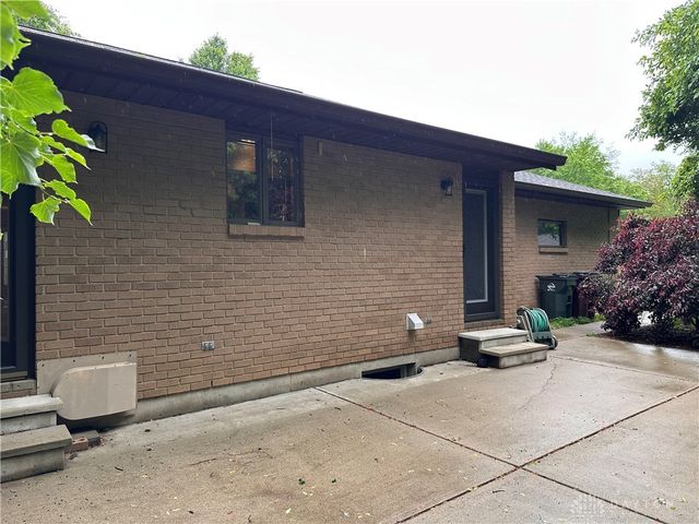 1344 N Regency, Xenia, OH 45385