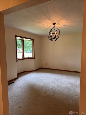 1344 N Regency, Xenia, OH 45385