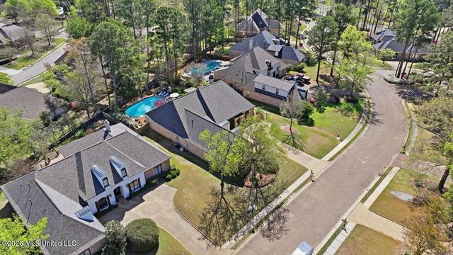 516 Silverstone Drive, Madison, MS 39110
