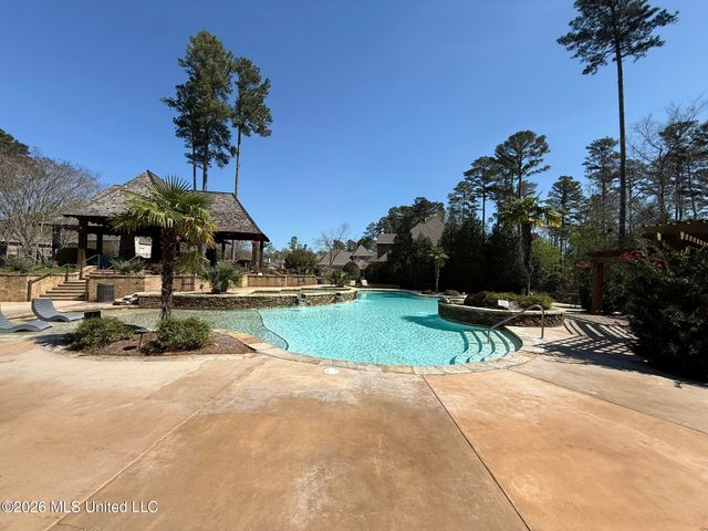 516 Silverstone Drive, Madison, MS 39110