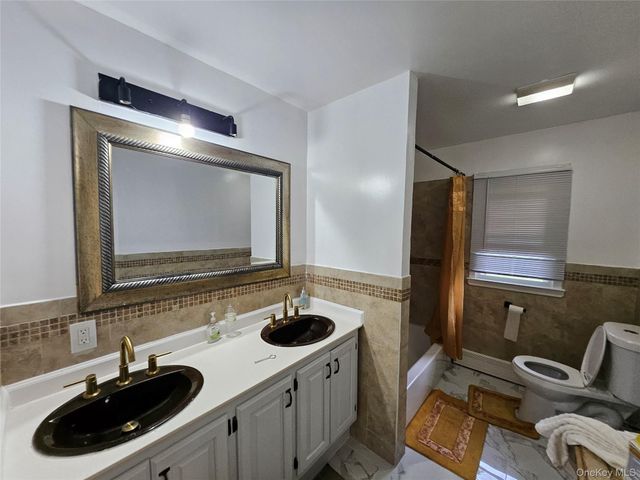 182 New York Avenue, Bay Shore, NY 11706