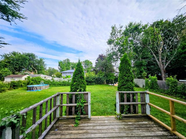 182 New York Avenue, Bay Shore, NY 11706