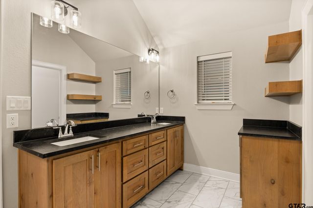 1649 Legacy Dr, Tyler, TX 75703