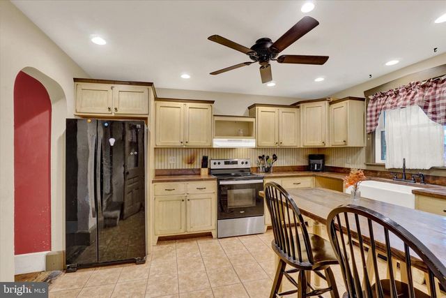 532 N STATE ST, Ephrata, PA 17522