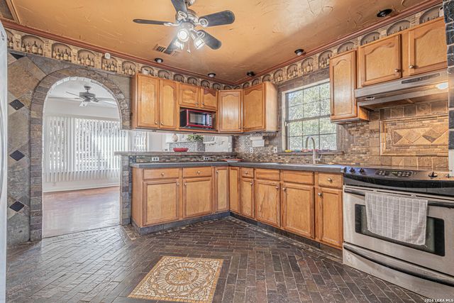 15149 Marin Hollow, Helotes, TX 78023