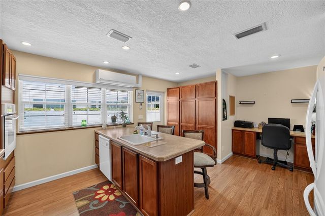 9490 SW 85TH AVENUE C, Ocala, FL 34481
