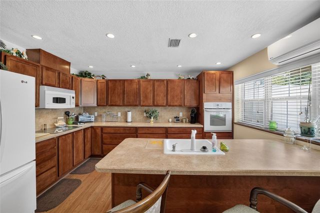 9490 SW 85TH AVENUE C, Ocala, FL 34481