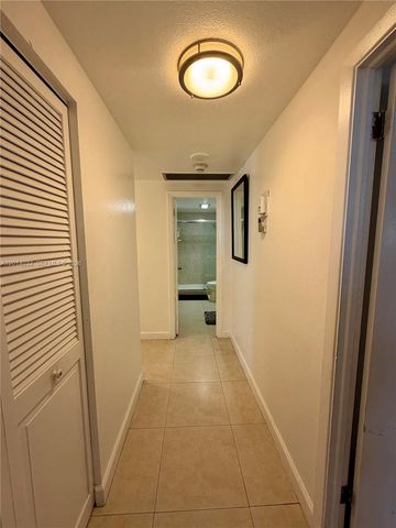 500 Bayview Dr 1631, Sunny Isles Beach, FL 33160