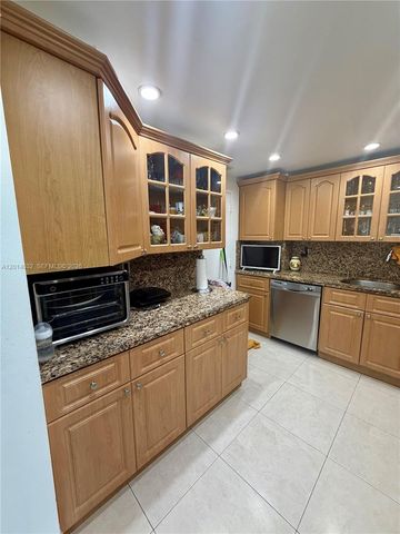 500 Bayview Dr 1631, Sunny Isles Beach, FL 33160