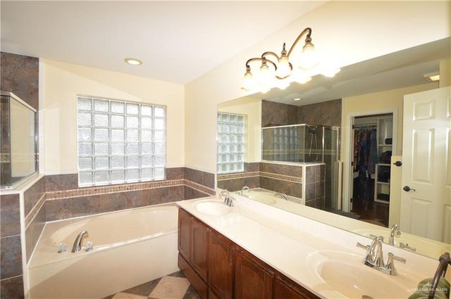 906 Las Brisas Drive, Mission, TX 78574