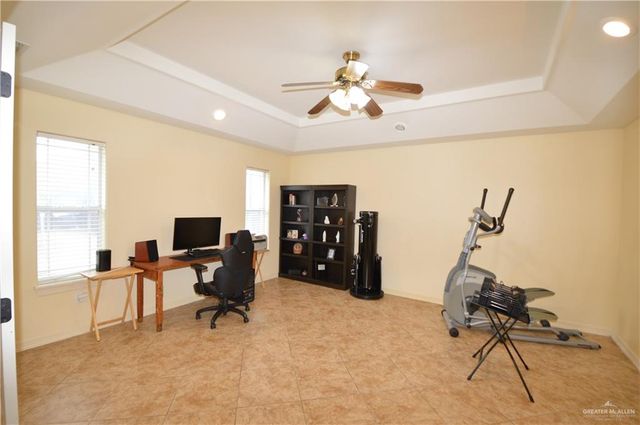 906 Las Brisas Drive, Mission, TX 78574