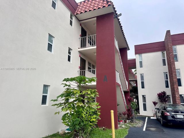 2385 NW 11th Street B16, Miami, FL 33125