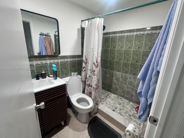 2385 NW 11th Street B16, Miami, FL 33125