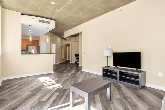 300 S Australian Avenue 618, West Palm Beach, FL 33401