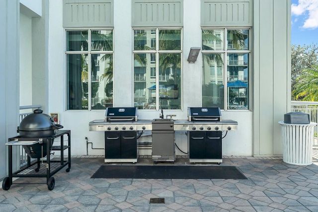 300 S Australian Avenue 618, West Palm Beach, FL 33401