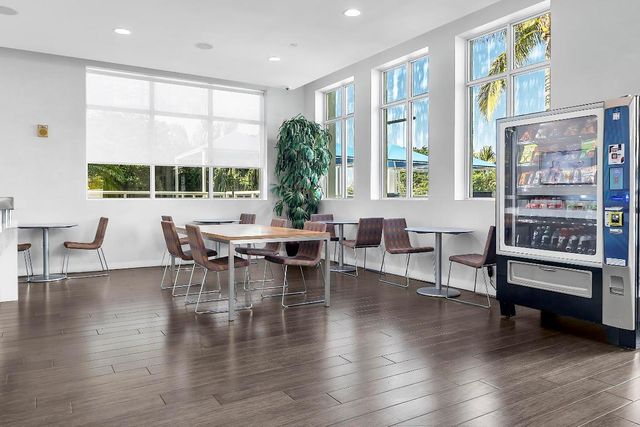 300 S Australian Avenue 618, West Palm Beach, FL 33401