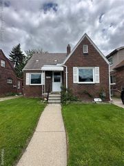 4616 Chovin Street, Dearborn, MI 48126