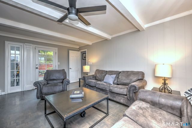 16 Wolf Tree Drive, Woodbridge, CT 06525
