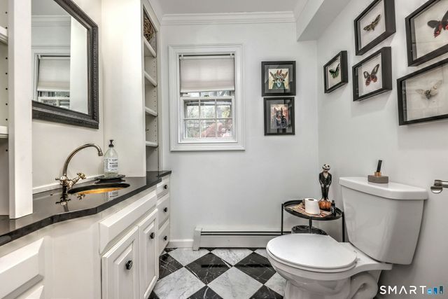 16 Wolf Tree Drive, Woodbridge, CT 06525