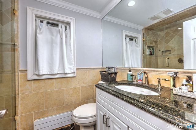 16 Wolf Tree Drive, Woodbridge, CT 06525