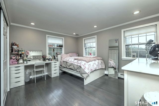 16 Wolf Tree Drive, Woodbridge, CT 06525