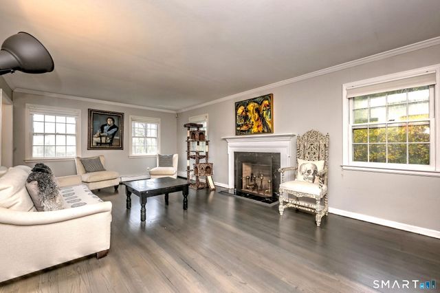 16 Wolf Tree Drive, Woodbridge, CT 06525
