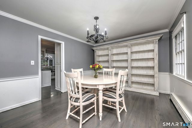 16 Wolf Tree Drive, Woodbridge, CT 06525