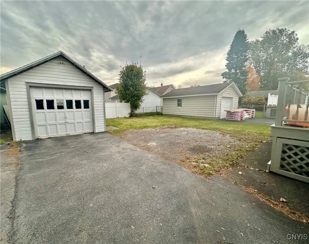 405 Spratt Place, Utica, NY 13502