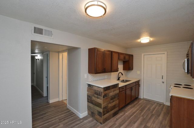 6044 N 21ST Avenue 2, Phoenix, AZ 85015