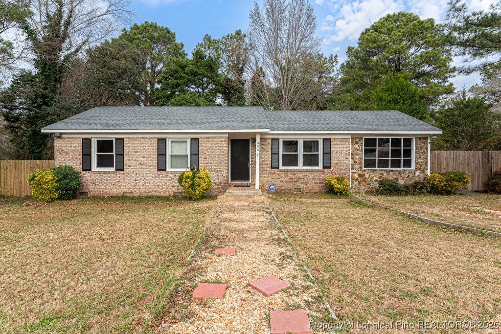 808 Darlington Drive, Fayetteville, NC 28306 — photo 2