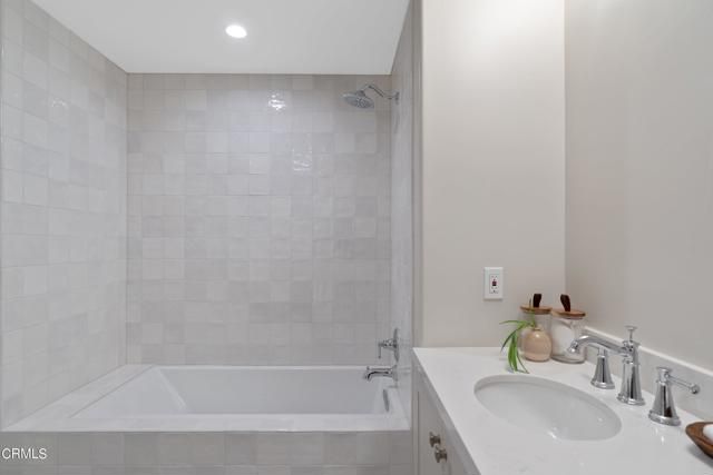 88 N Oakland Avenue 601, Pasadena, CA 91101